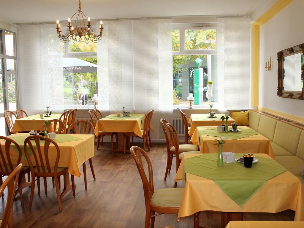 Parkhotel & Kurcafe Бад-Зассендорф Экстерьер фото